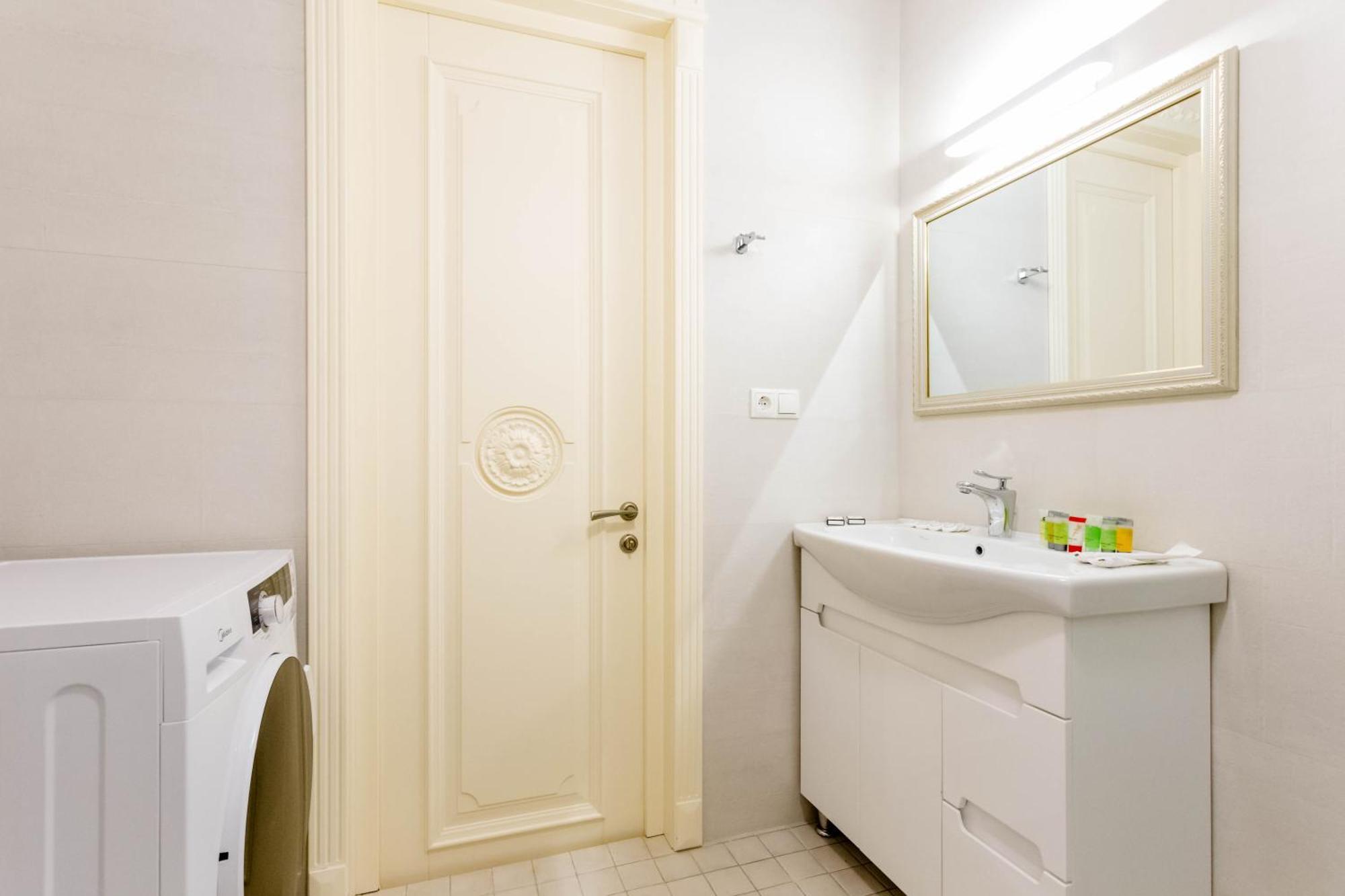 City Luxury Apartment L Tbilissi Extérieur photo