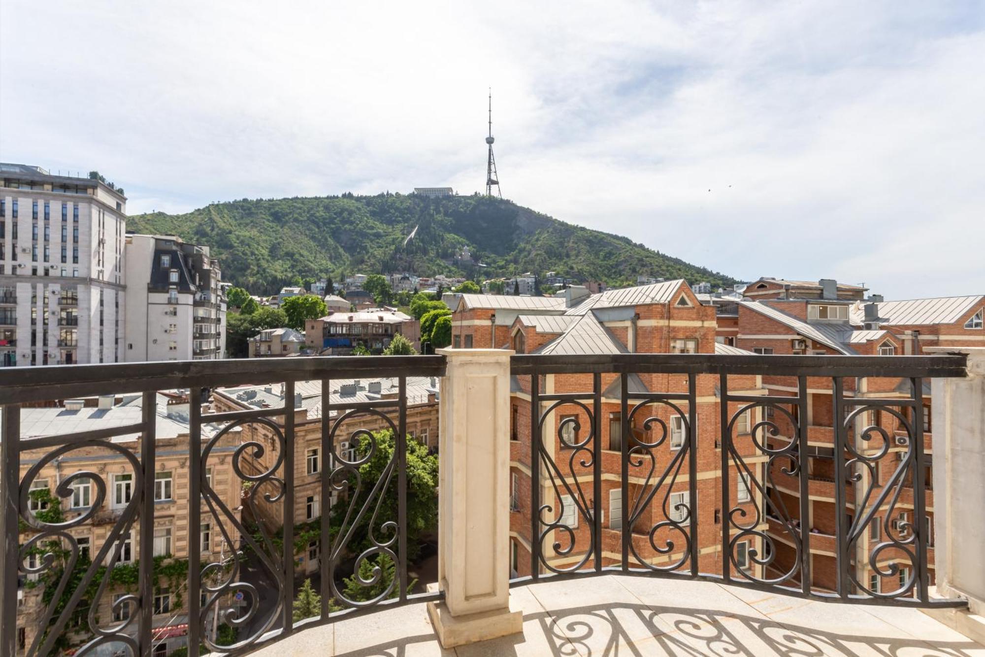 City Luxury Apartment L Tbilissi Extérieur photo
